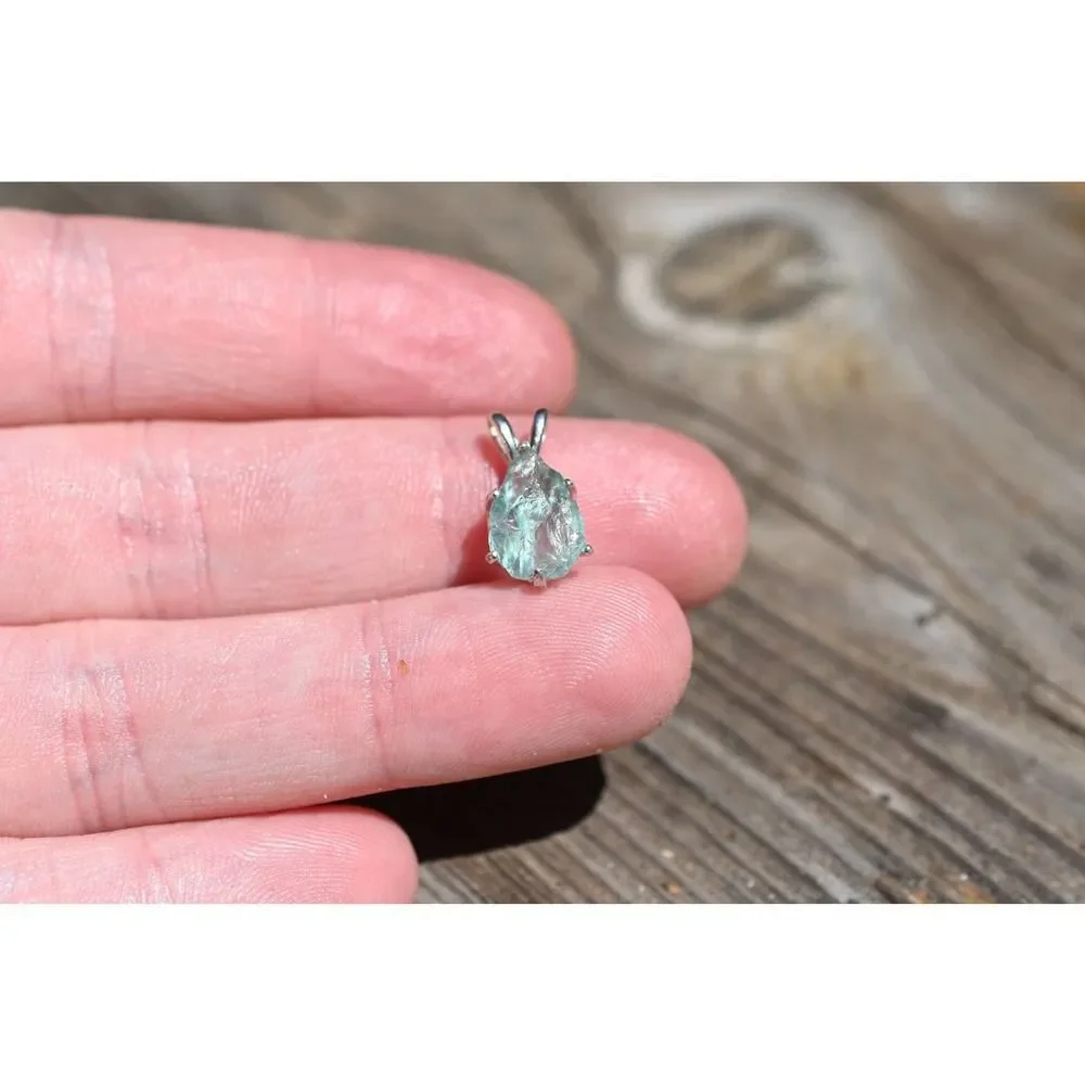 Aquamarine, Emerald pendant
